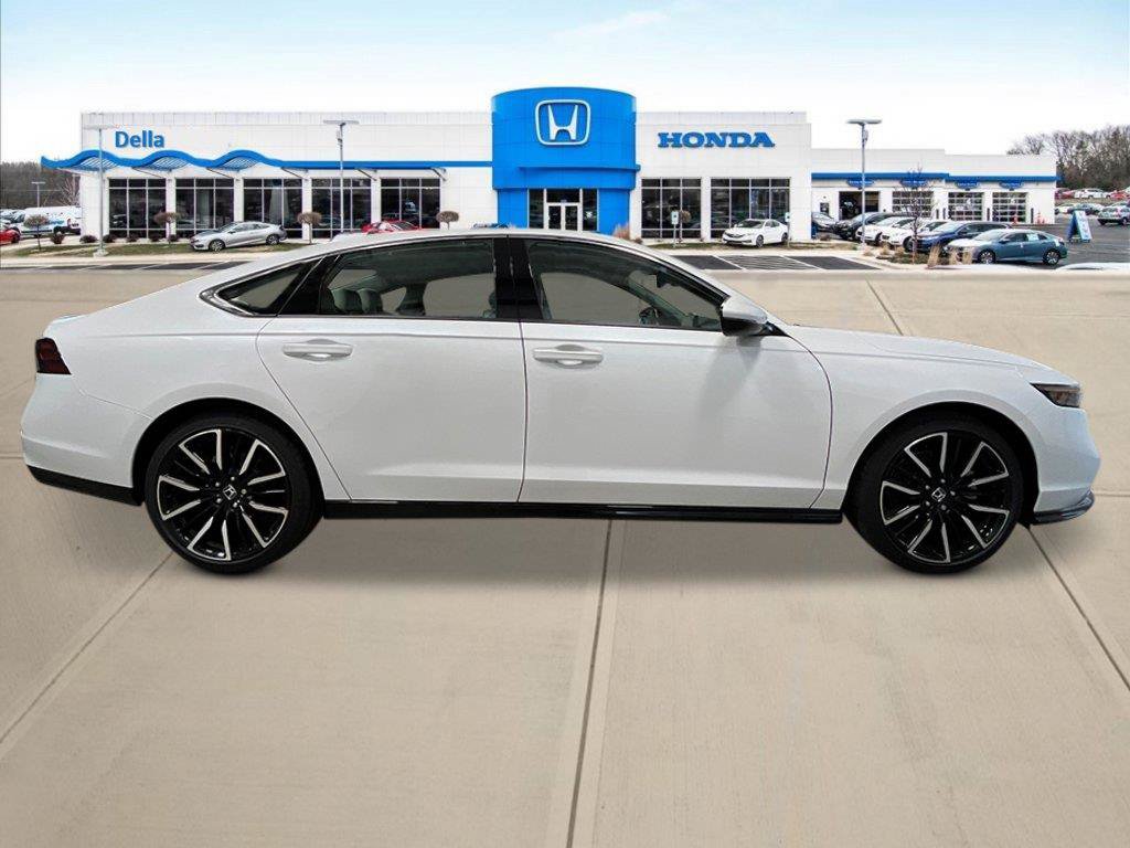 New 2026 Honda Accord Touring image 2