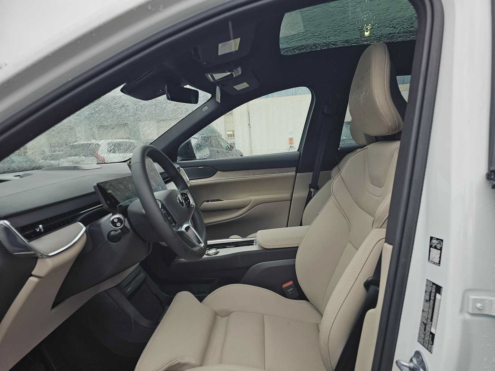 New 2025 Volvo EX90 Ultra AWD/4WD image 22