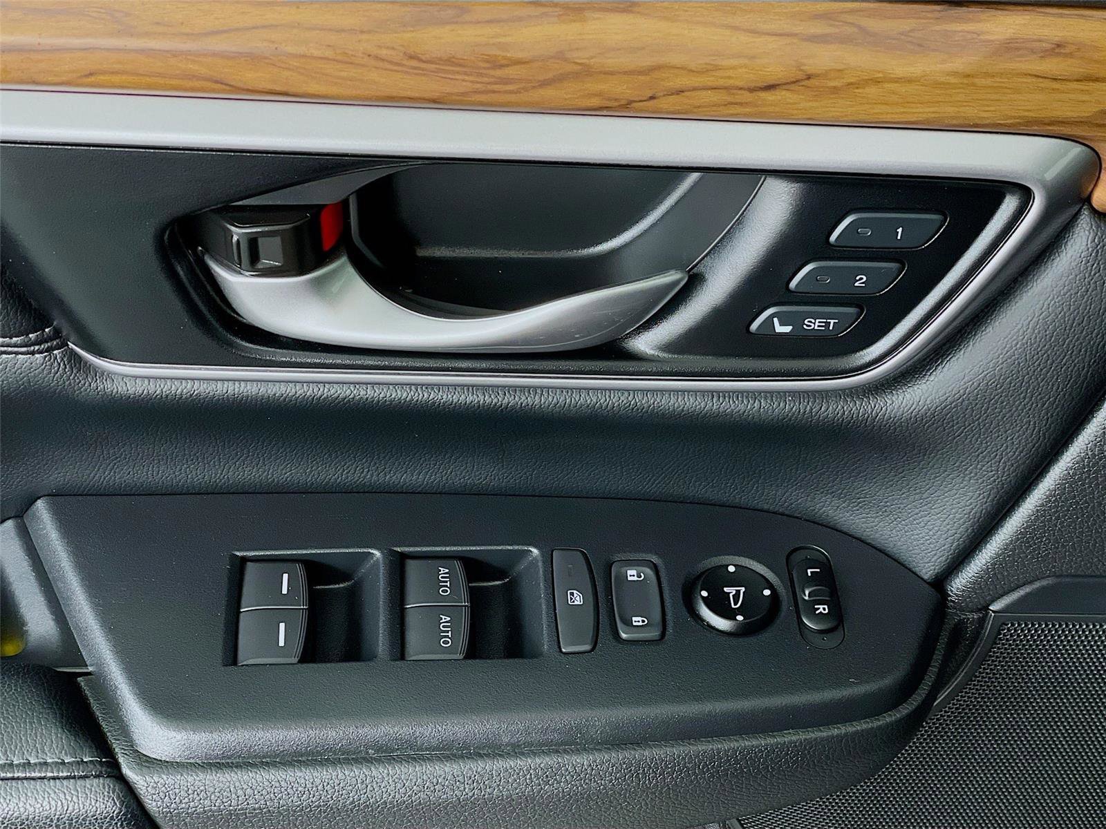 Used 2019 Honda CR-V Touring image 23