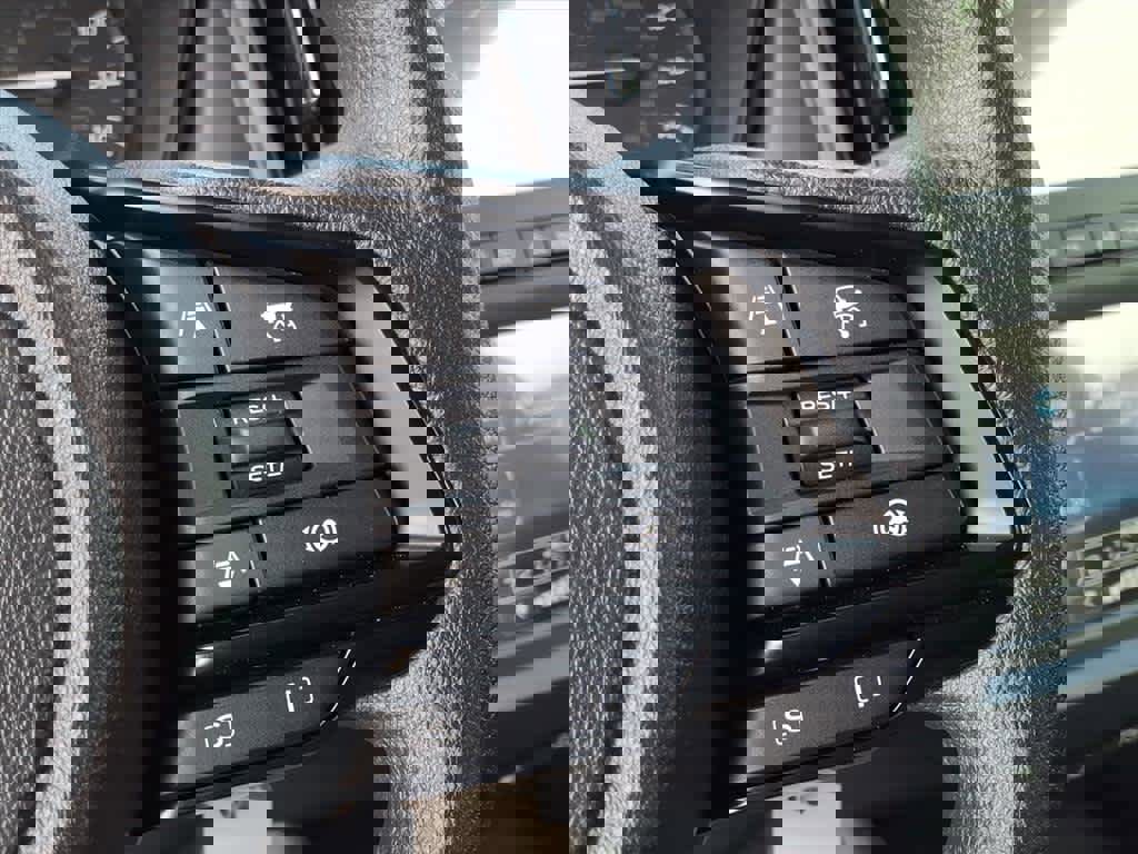 Certified 2025 Subaru Forester w/ Convenience Package #1 image 40