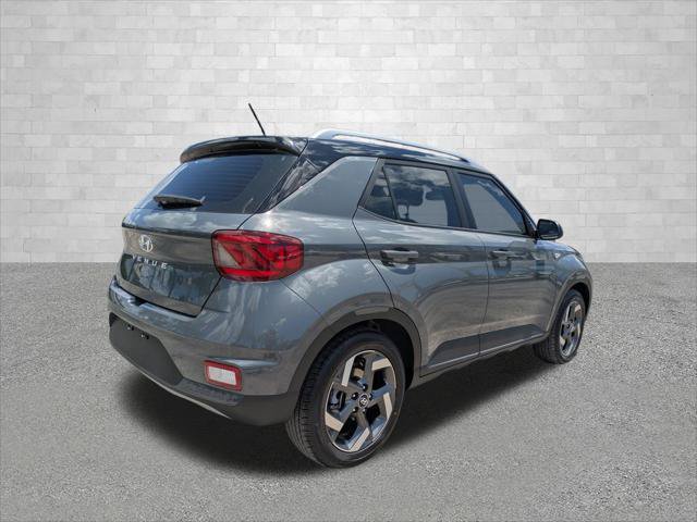New 2026 Hyundai Venue SEL FWD image 2