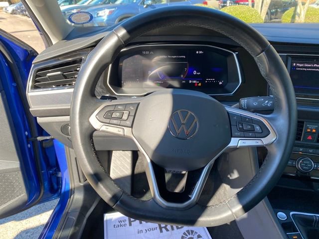 Used 2024 Volkswagen Jetta SE image 16
