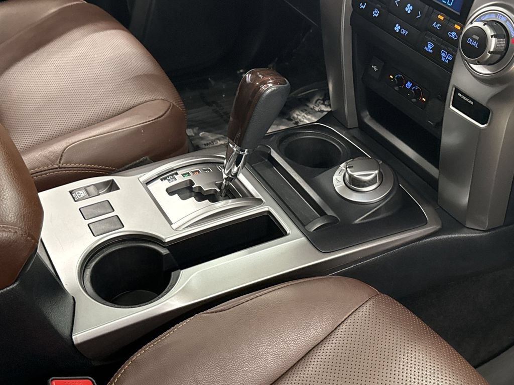 Used 2023 Toyota 4Runner Limited AWD/4WD image 33
