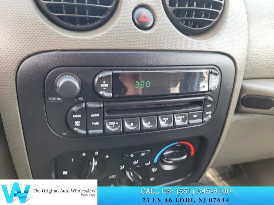 Used 2005 Jeep Liberty Sport image 15