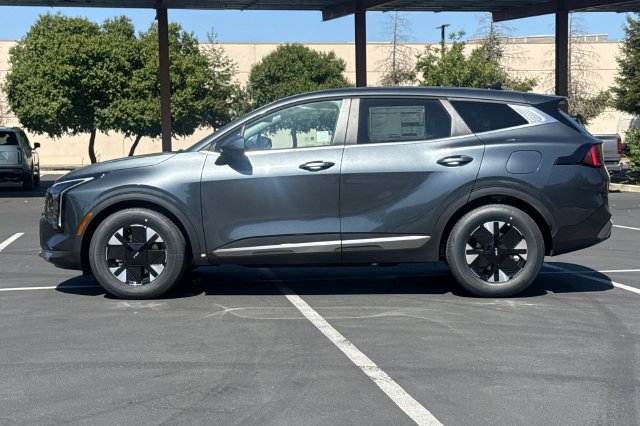 New 2027 Kia Sportage LX FWD image 10