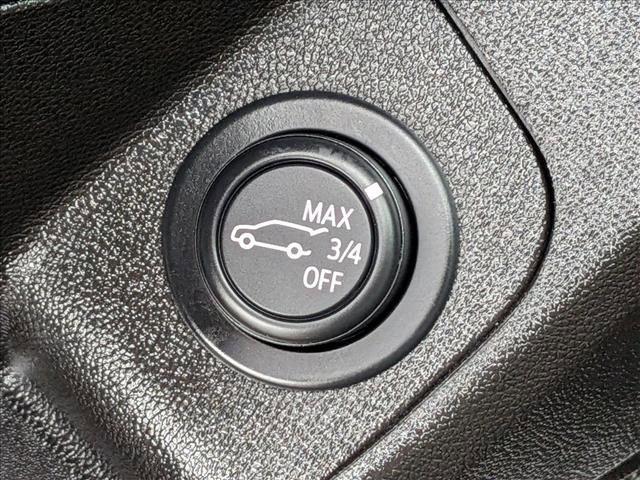 Used 2024 GMC Terrain SLT image 18