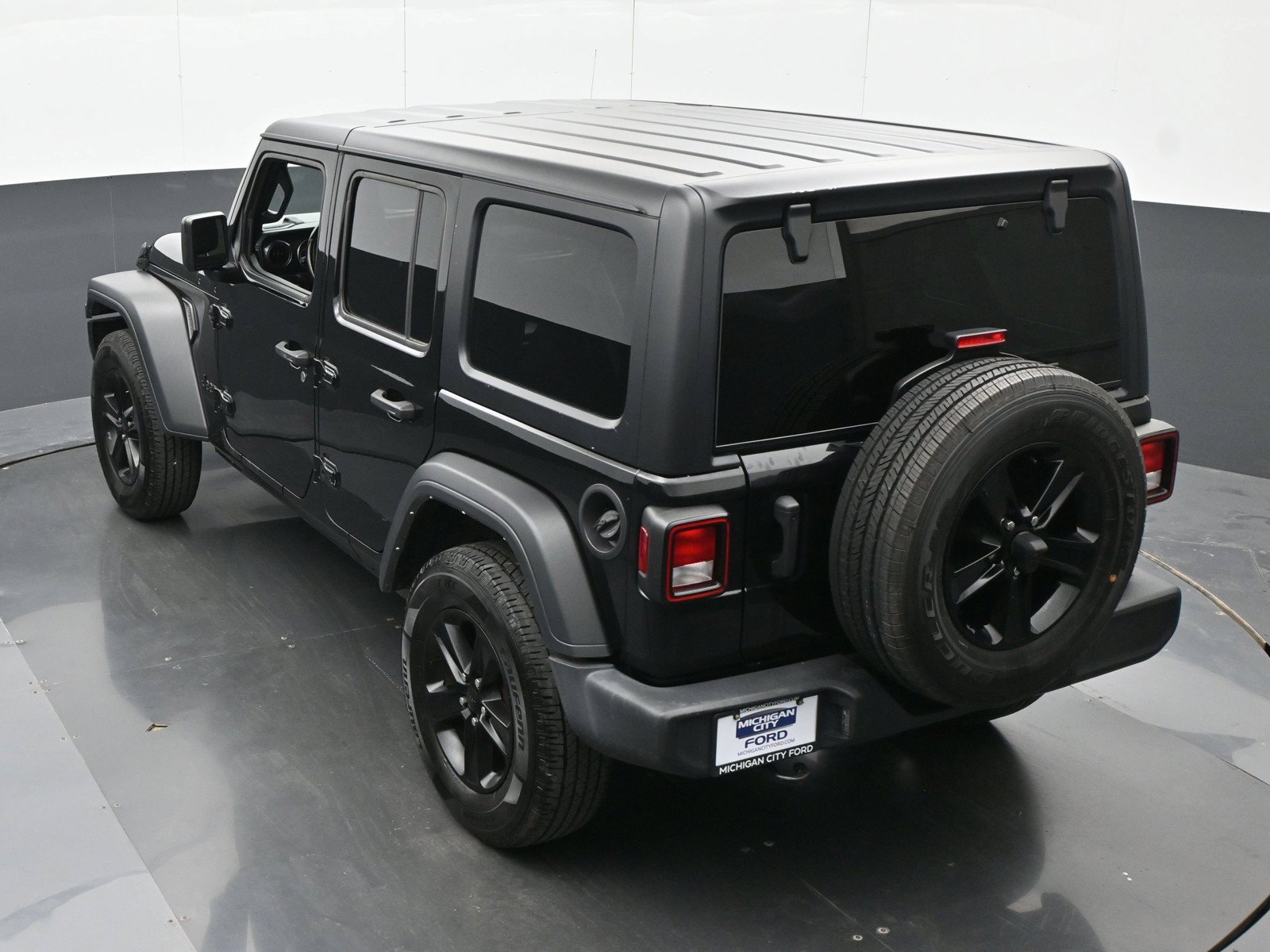 Used 2022 Jeep Wrangler Unlimited Sport AWD/4WD image 34