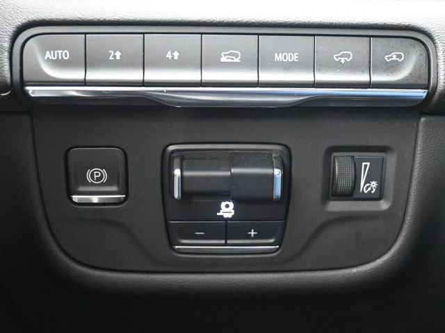 Used 2021 Cadillac Escalade Premium Luxury w/ Driver Assist Tech Package image 30