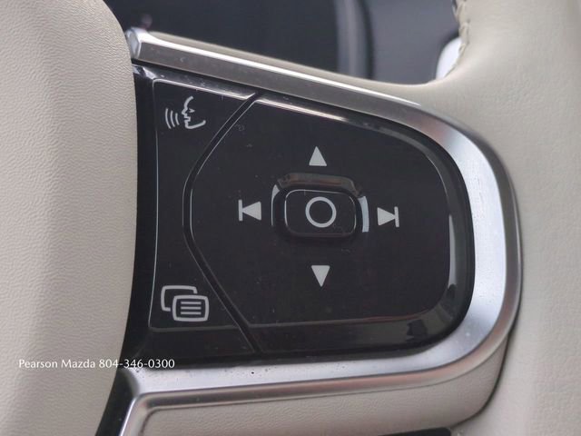 Used 2025 Volvo XC90 B6 Ultra w/ Protection Package Premier image 29