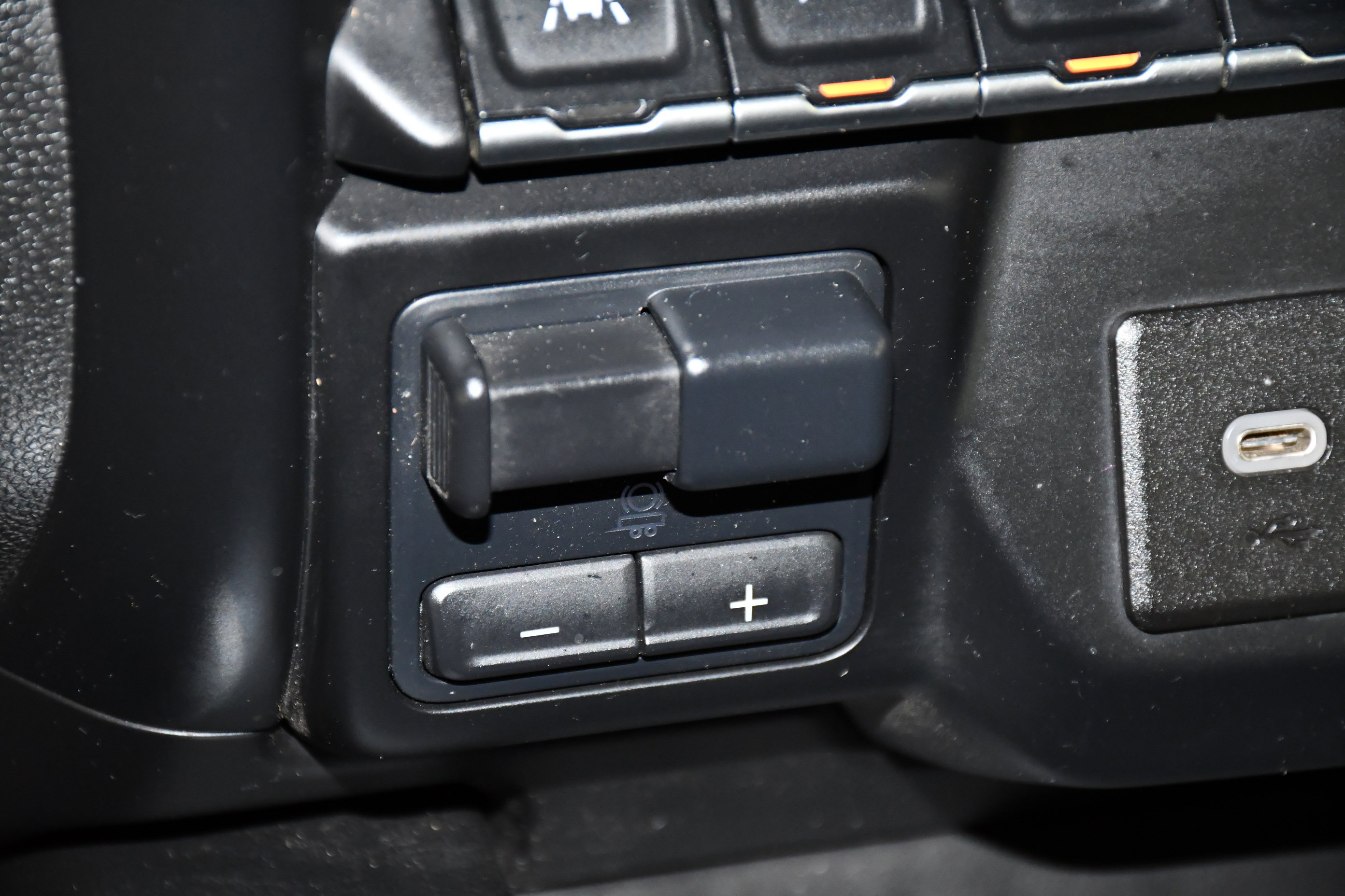 Used 2020 GMC Sierra 1500 AT4 w/ Technology Package image 33