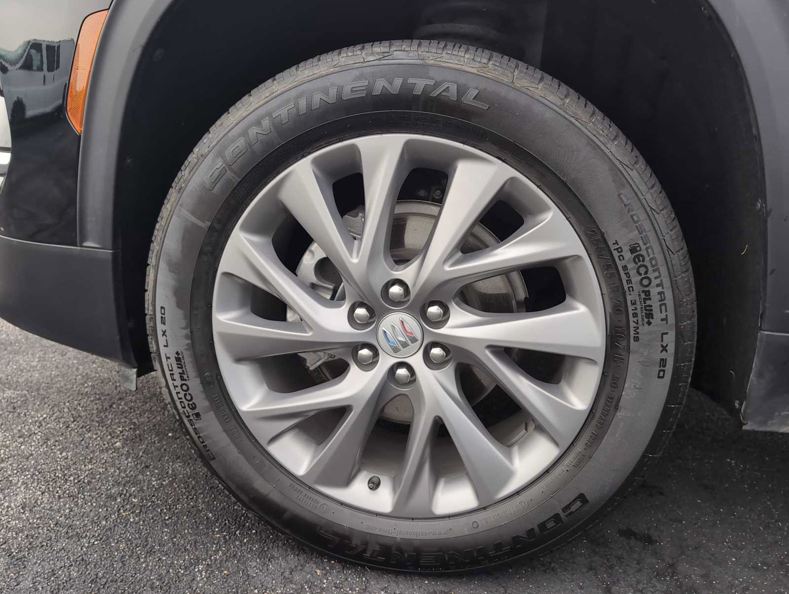 Used 2025 Buick Enclave Preferred AWD/4WD image 33