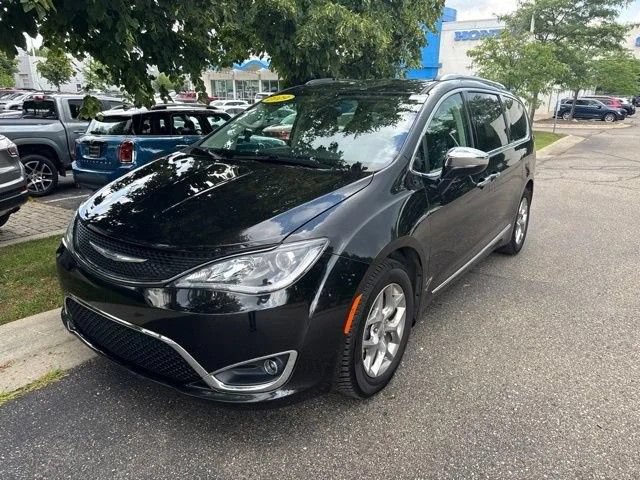 Used 2019 Chrysler Pacifica Limited FWD image 8