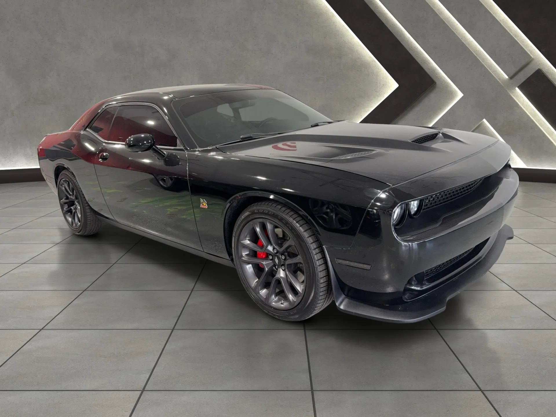 Used 2022 Dodge Challenger R/T Scat Pack w/ Plus Package RWD image 2