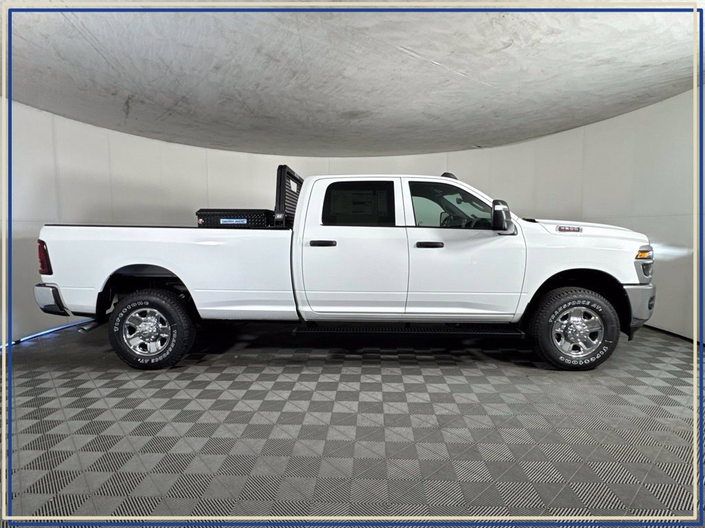 New 2026 RAM 2500 Tradesman AWD/4WD image 5