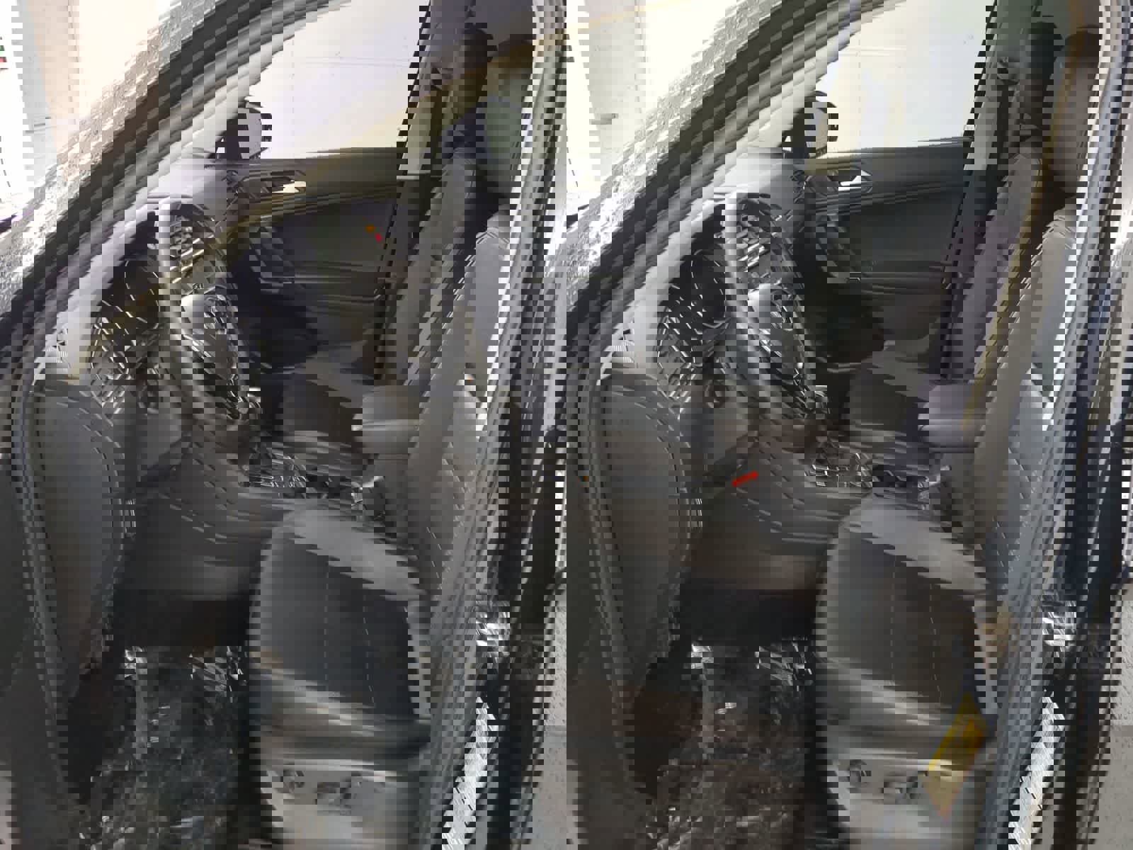 Used 2020 Volkswagen Tiguan SE image 15