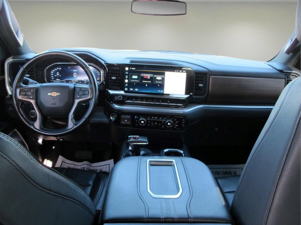 Used 2022 Chevrolet Silverado 1500 High Country w/ High Country Premium Package AWD/4WD image 22