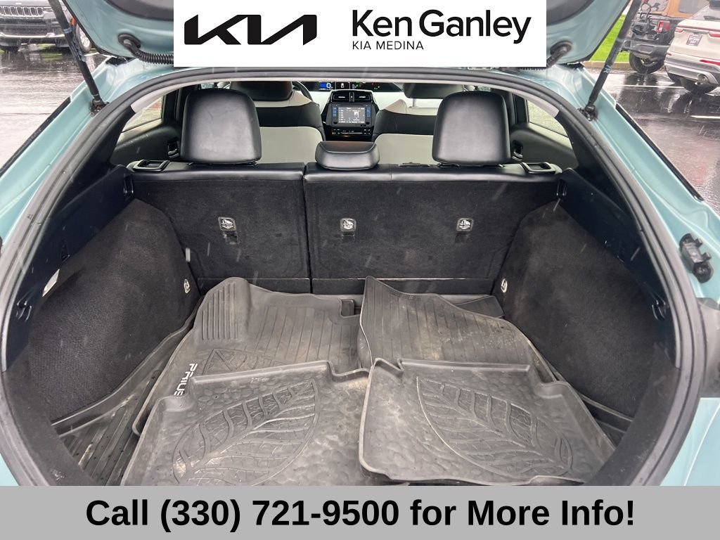 Used 2016 Toyota Prius Four w/ Advanced Technology Package image 49