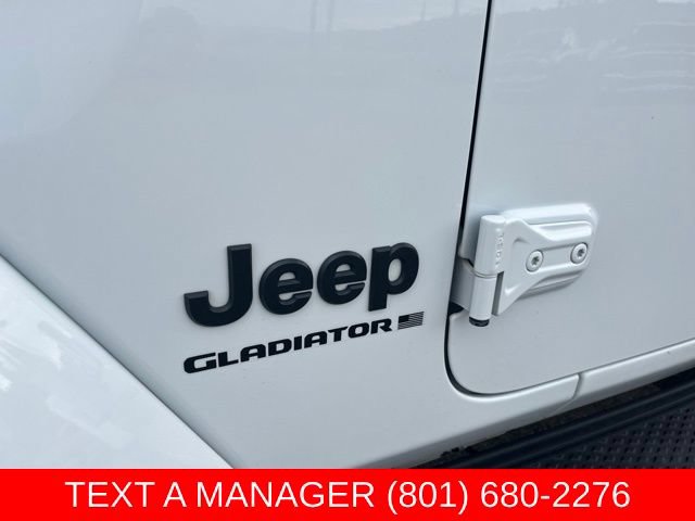 Used 2023 Jeep Gladiator Overland AWD/4WD image 10