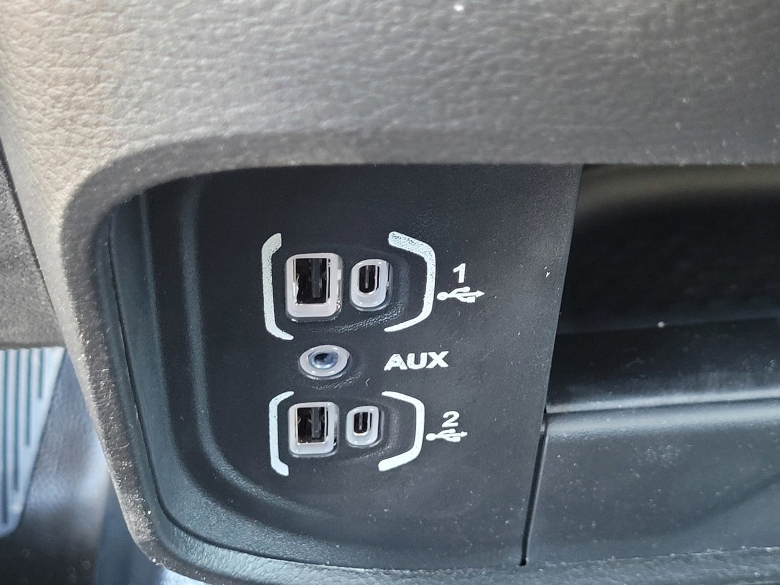 New 2025 RAM 2500 Tradesman w/ Special Service Vehicle Group image 18