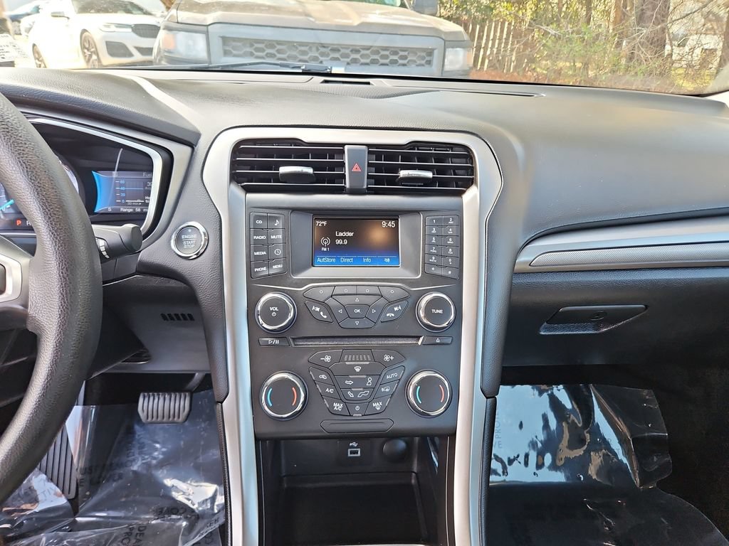 Used 2018 Ford Fusion S FWD image 15