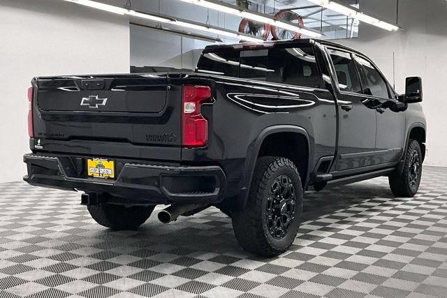 Used 2024 Chevrolet Silverado 2500 High Country w/ High Country Premium Package AWD/4WD image 13
