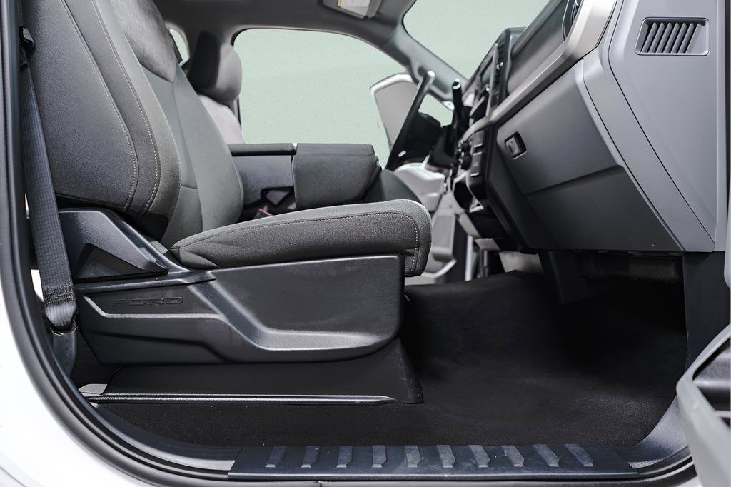 Used 2024 Ford F250 XLT image 36