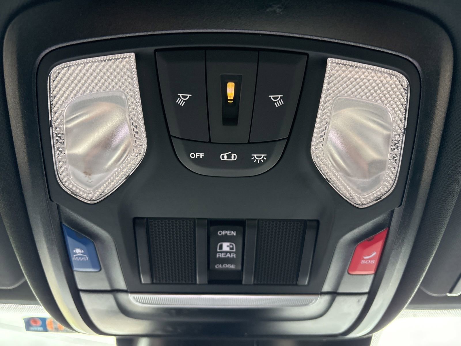 Used 2025 RAM 3500 Tradesman AWD/4WD image 17