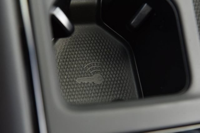 New 2026 Volkswagen Tiguan SEL R-Line AWD/4WD image 15