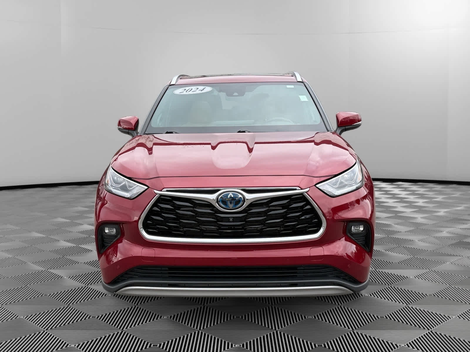 Used 2024 Toyota Highlander Platinum image 8