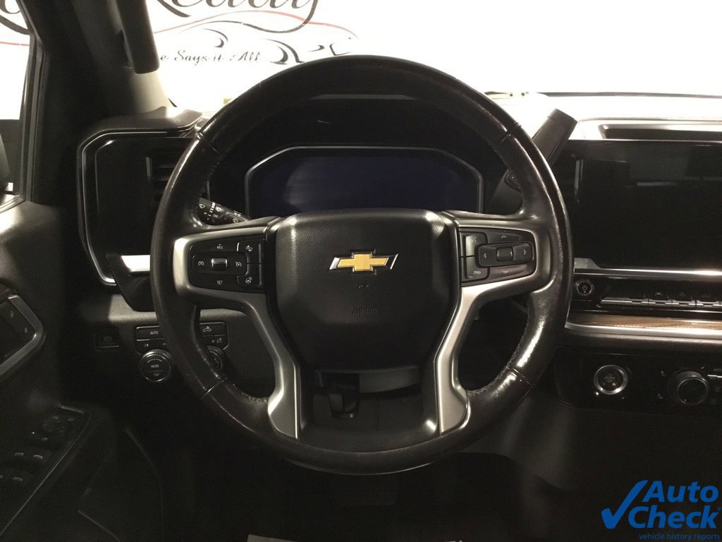 Used 2022 Chevrolet Silverado 1500 LT AWD/4WD image 28