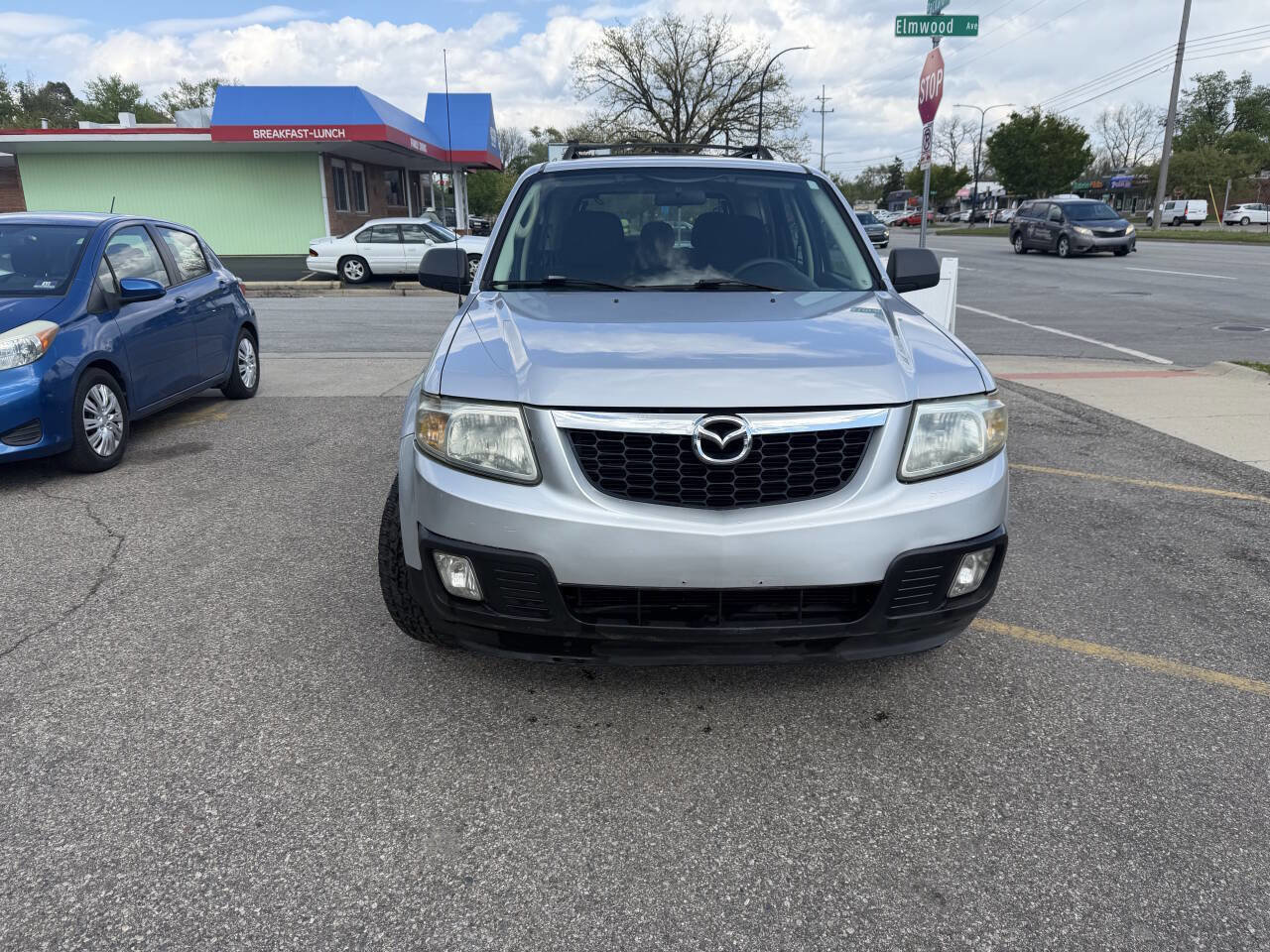 Used 2011 MAZDA Tribute i Sport FWD image 4