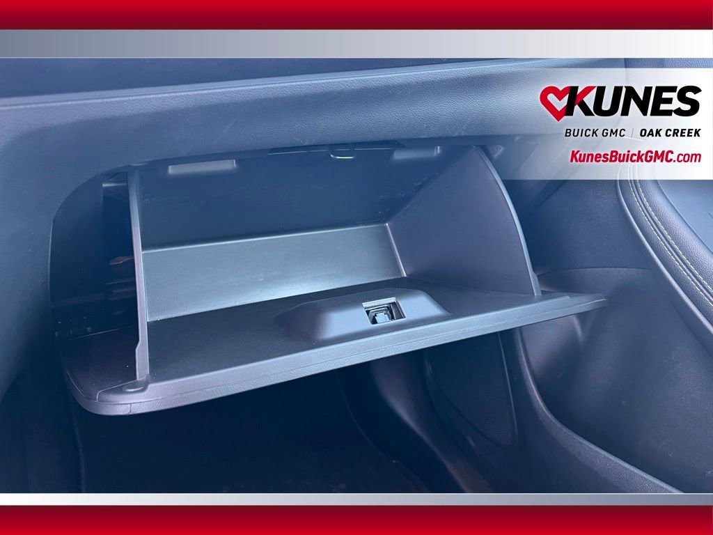 Used 2024 Buick Encore GX Sport Touring image 31