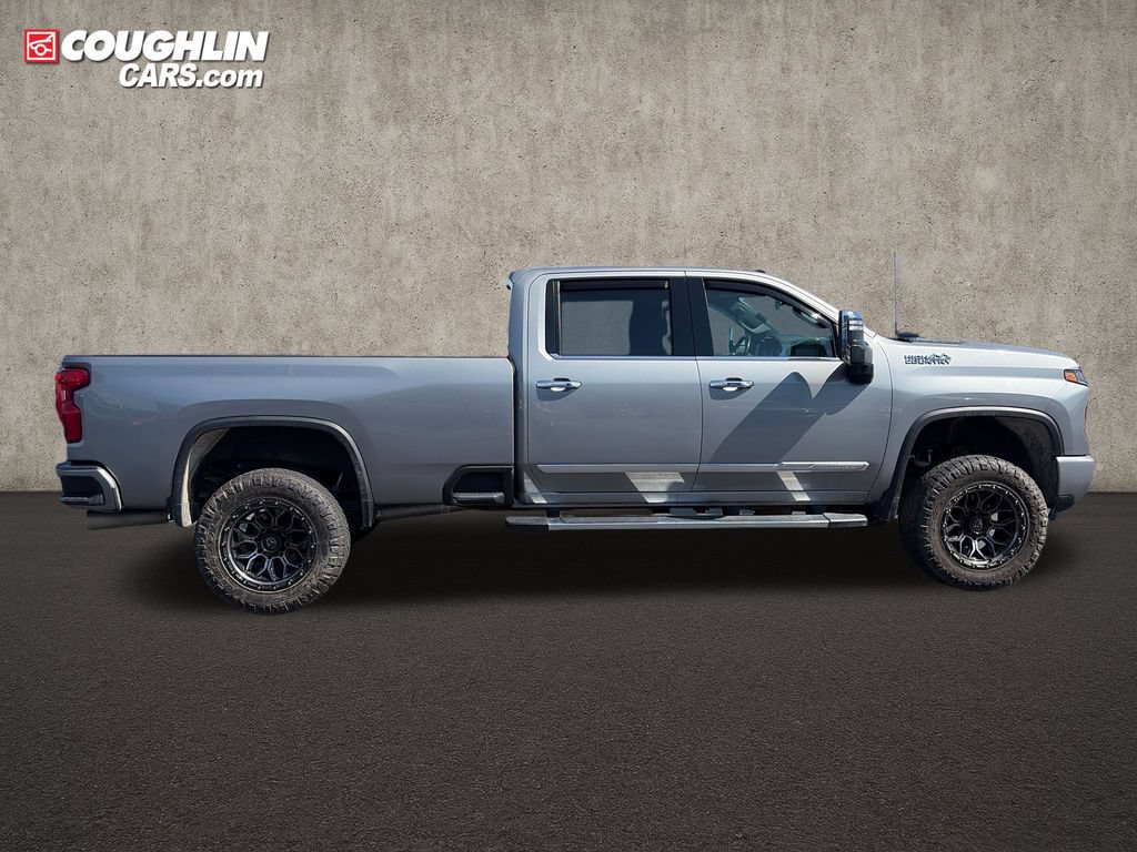 Used 2024 Chevrolet Silverado 3500 High Country AWD/4WD image 9
