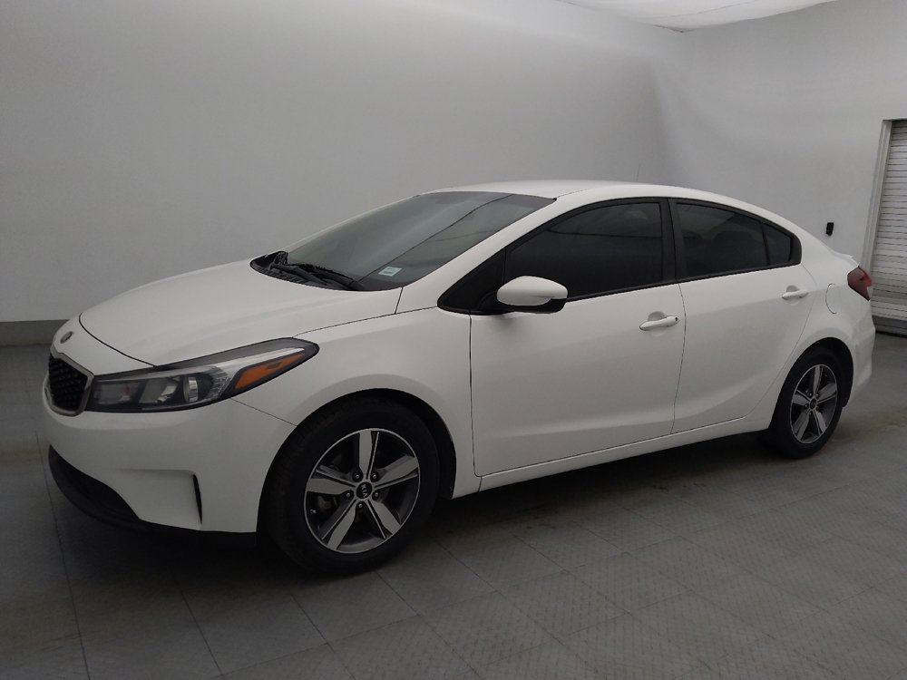 Used 2018 Kia Forte S image 2