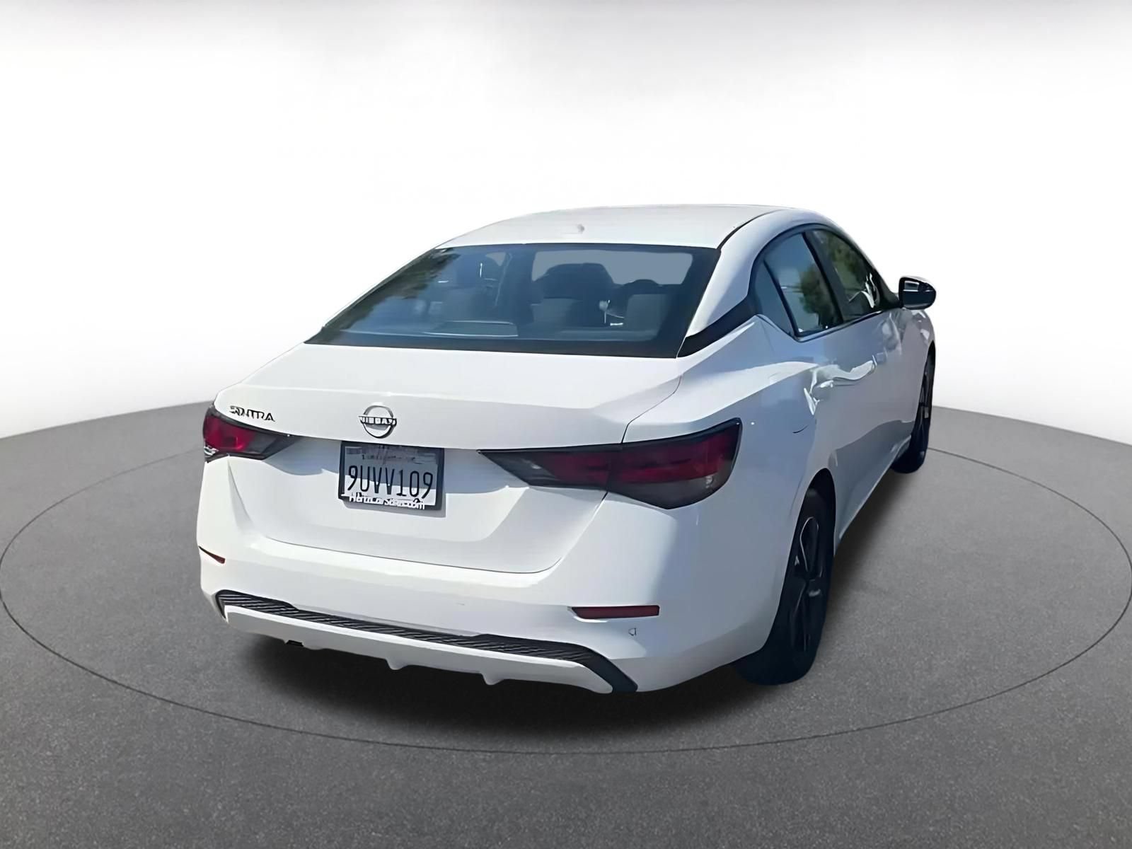 Used 2025 Nissan Sentra SV FWD image 13