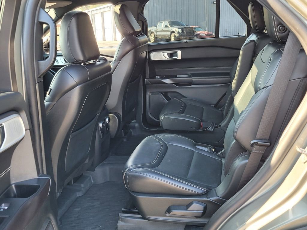 Used 2020 Ford Explorer ST w/ Premium Technology Package image 6