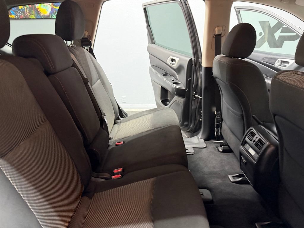 Used 2020 Nissan Pathfinder S AWD/4WD image 45