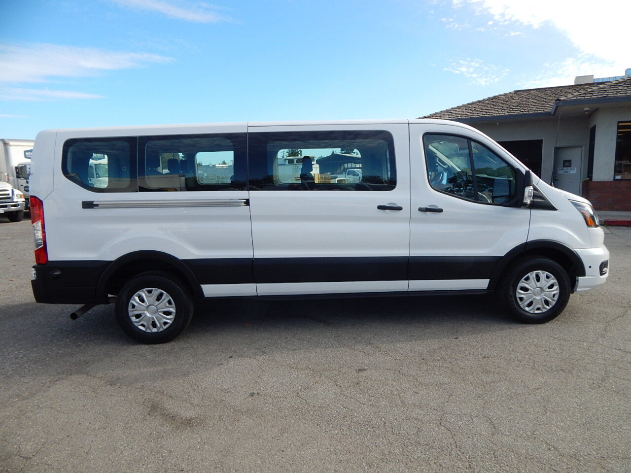 Used 2024 Ford Transit 350 XLT RWD image 9