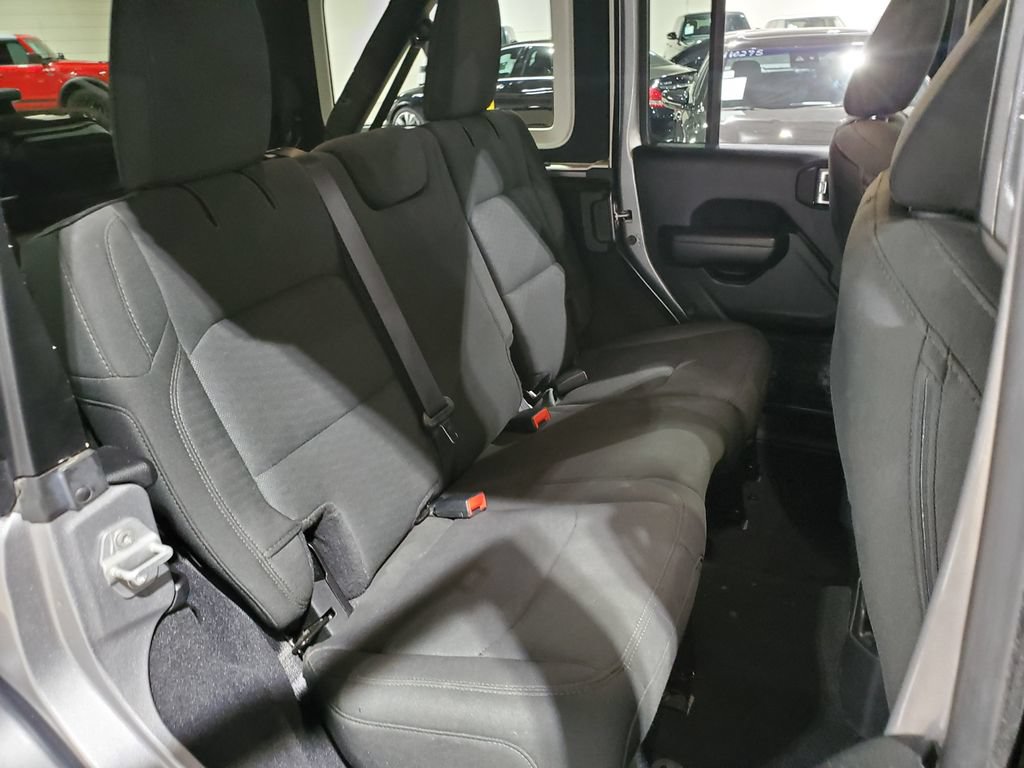 Used 2019 Jeep Wrangler Unlimited Sport AWD/4WD image 20