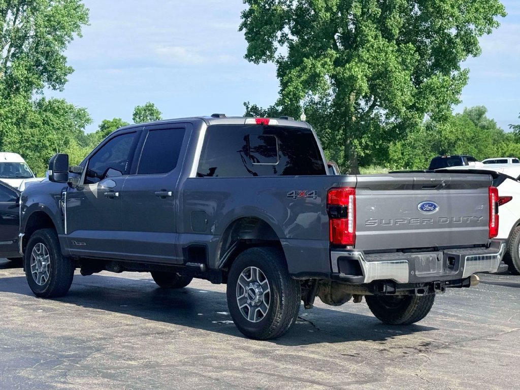 Used 2024 Ford F250 Lariat AWD/4WD image 10