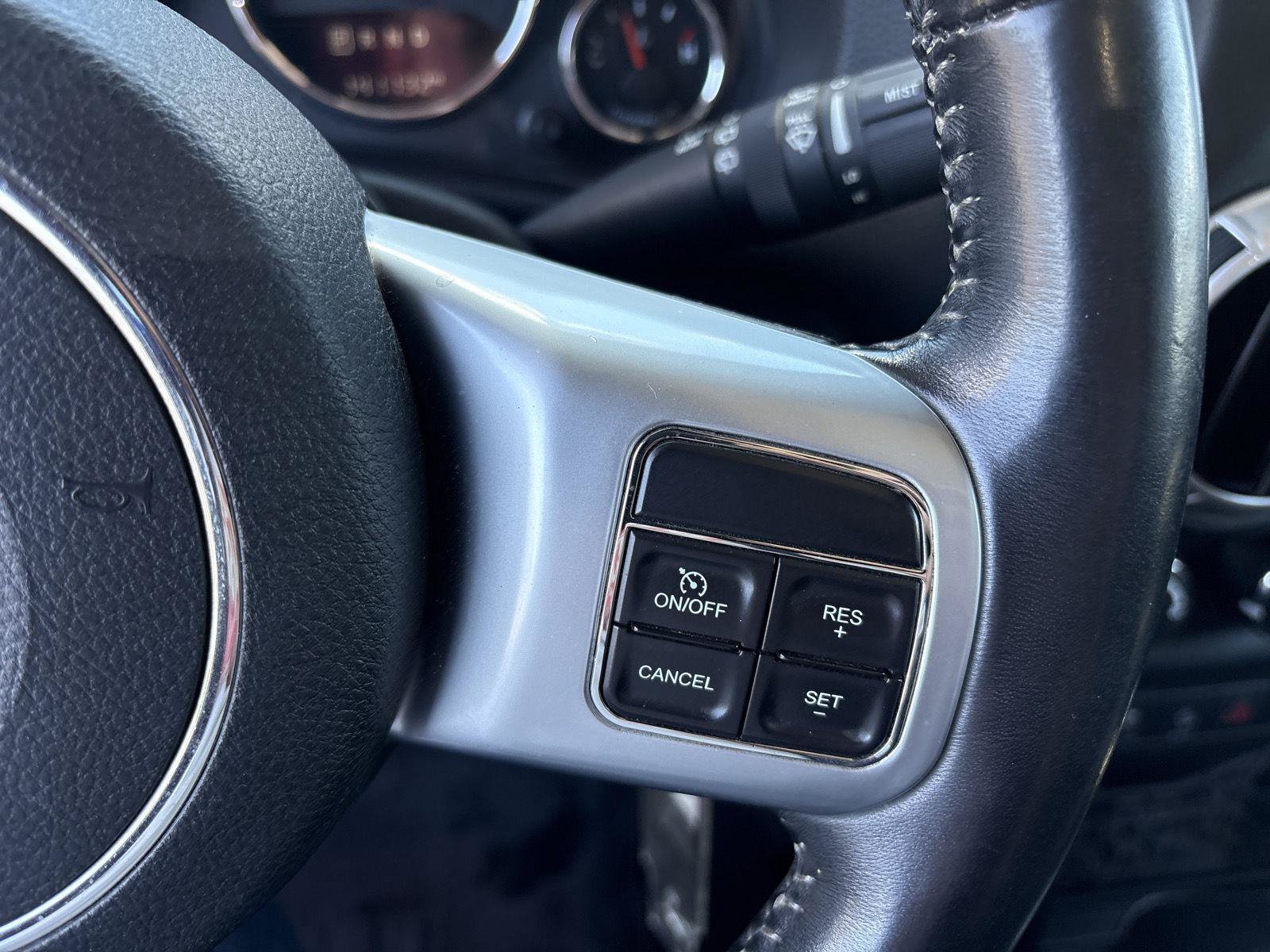 Used 2017 Jeep Wrangler Unlimited Rubicon AWD/4WD image 17
