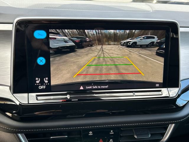 Certified 2025 Volkswagen Atlas Cross Sport SE image 18