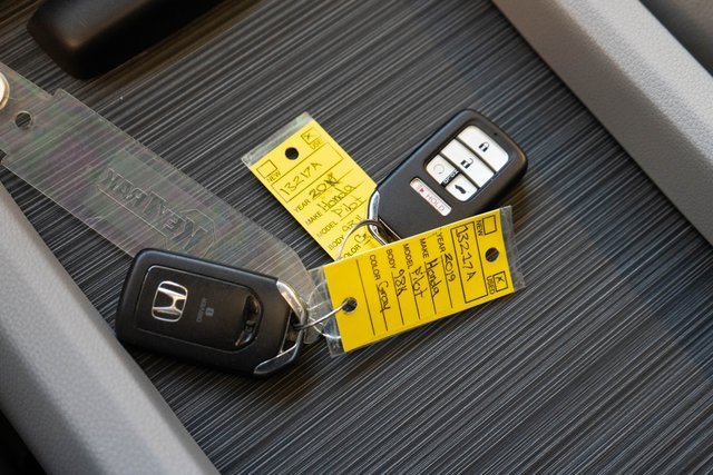 Used 2019 Honda Pilot Touring image 32