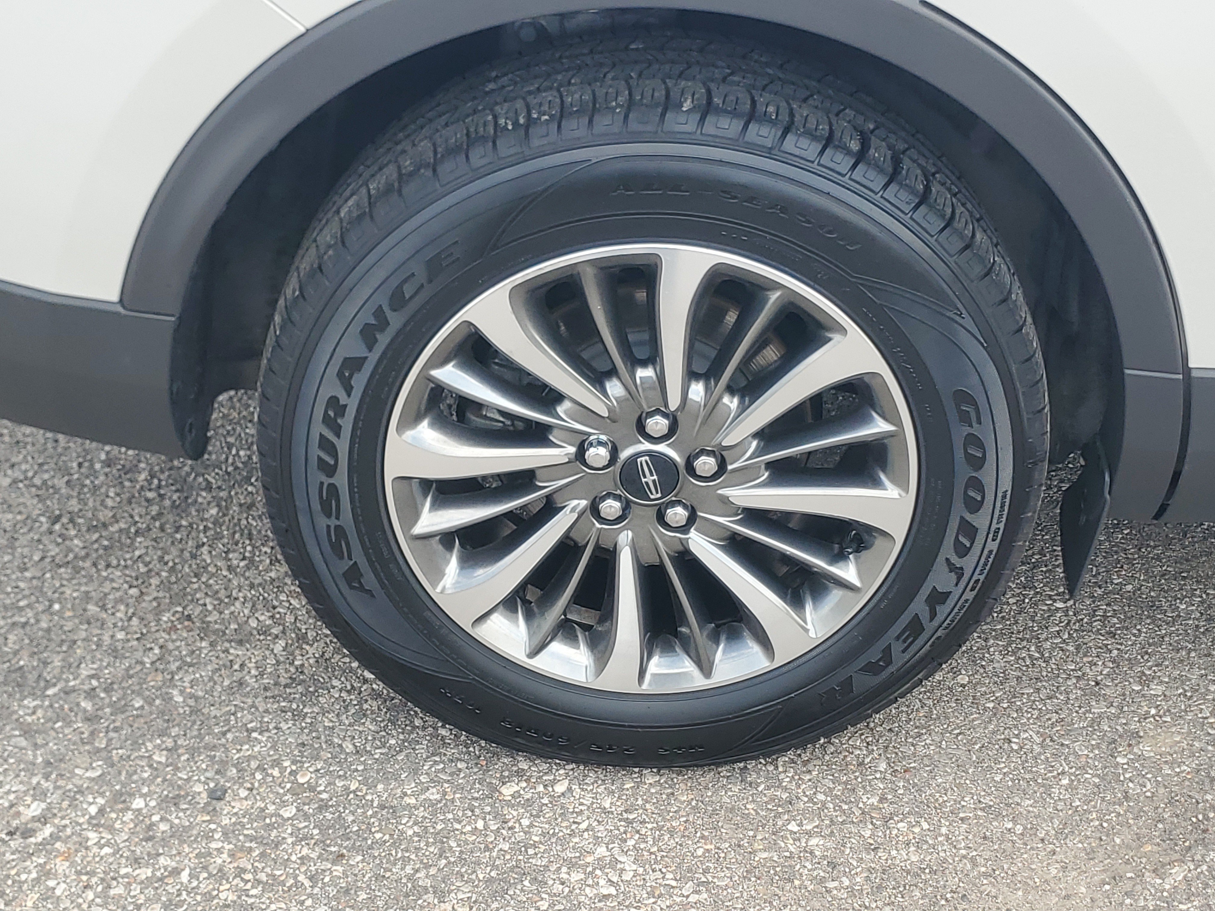 Certified 2020 Lincoln Nautilus Reserve AWD/4WD image 7