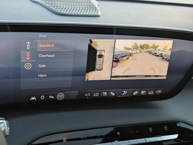 New 2026 Buick Enclave Avenir w/ Super Cruise Package FWD image 12