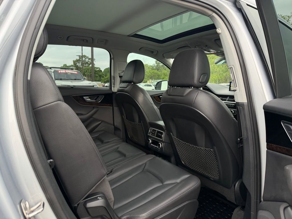 Used 2018 Audi Q7 3.0T Prestige w/ Prestige Package AWD/4WD image 26