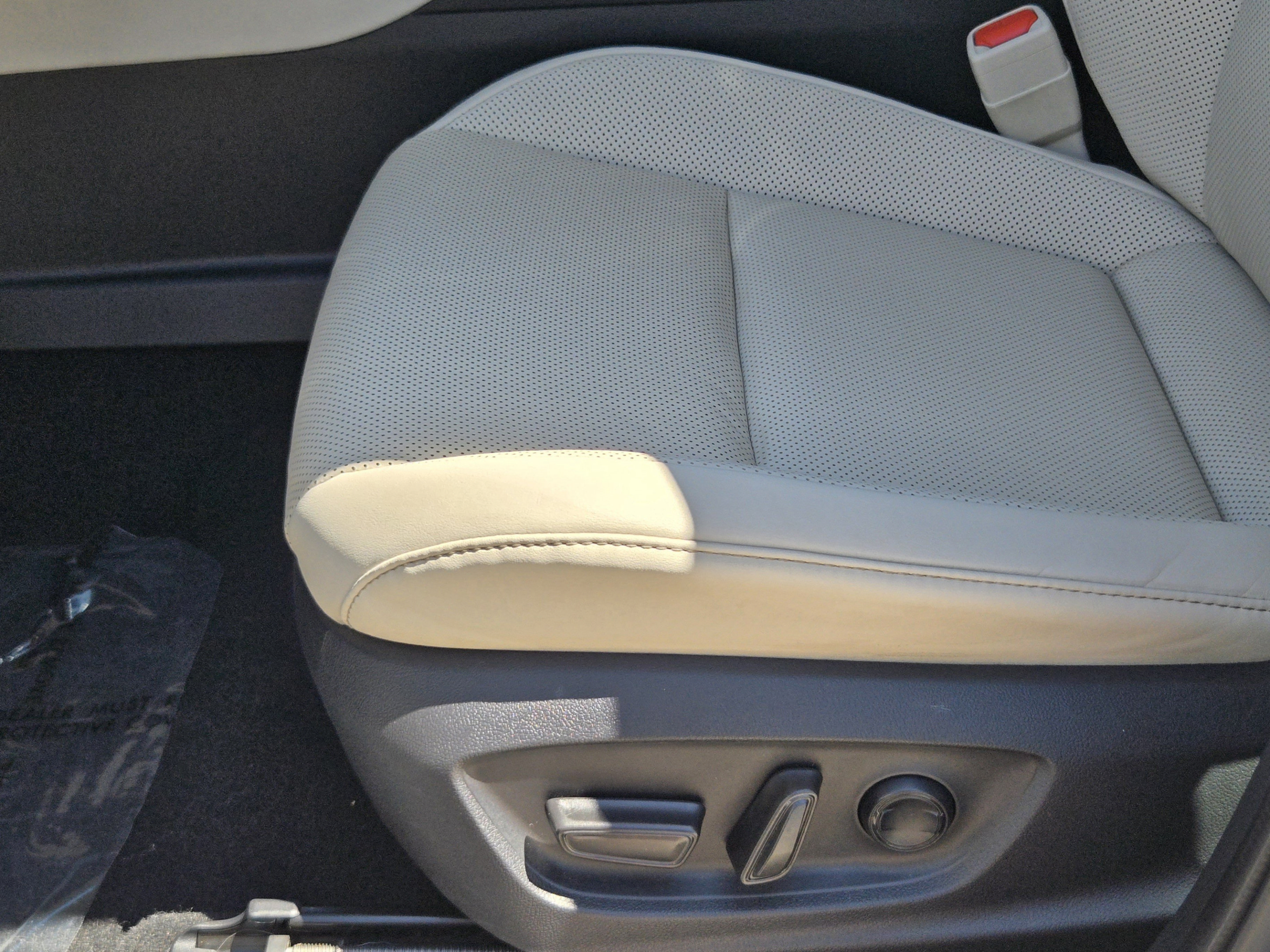 Used 2023 Toyota Crown AWD/4WD image 20