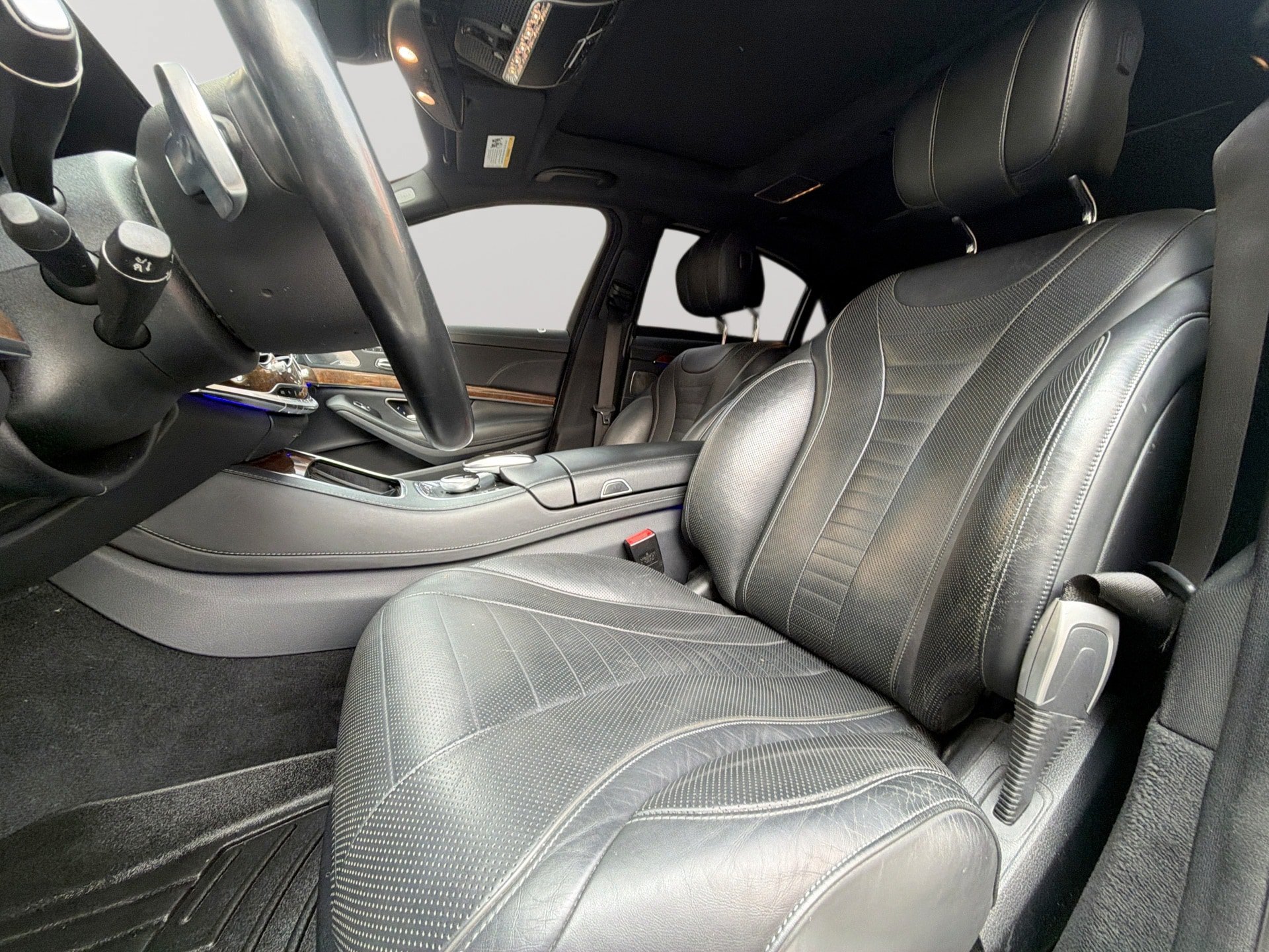 Used 2016 Mercedes-Benz S 550 4MATIC Sedan w/ Premium Package image 13