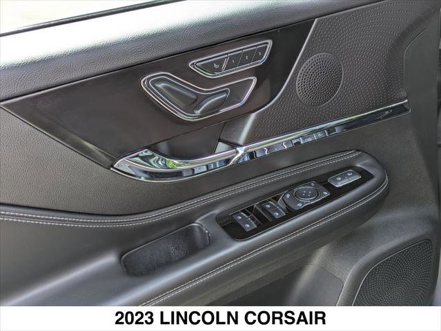 Certified 2023 Lincoln Corsair Reserve w/ Jet Appearance Package AWD/4WD image 11