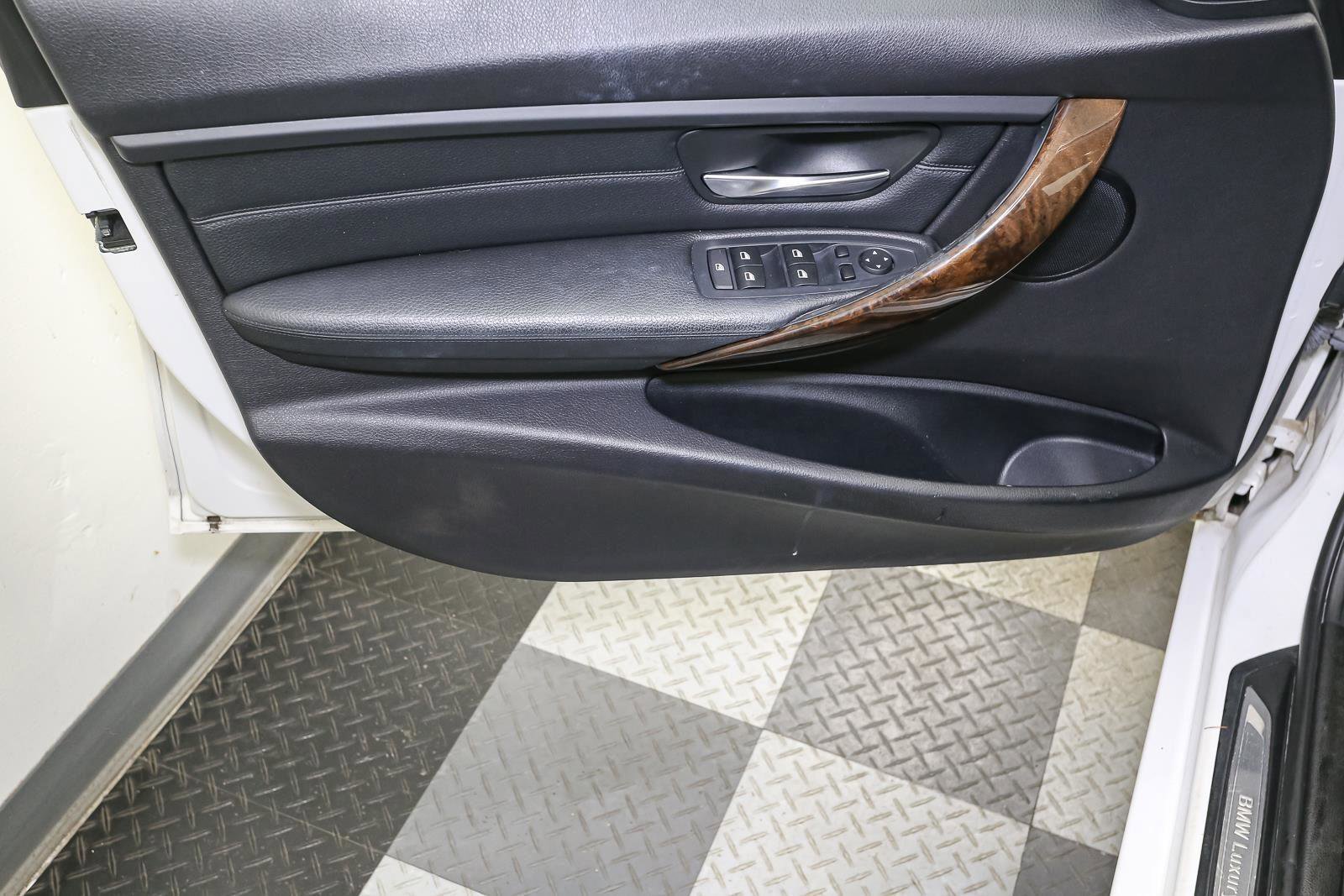 Used 2014 BMW 328i xDrive Sedan image 39